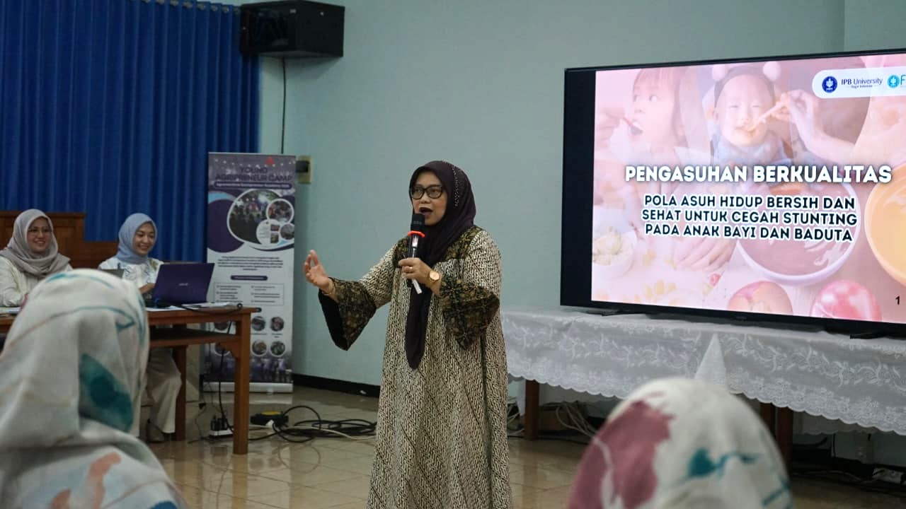 Sesi materi pembinaan kepada 80 Fasilitator Ketahanan Keluarga